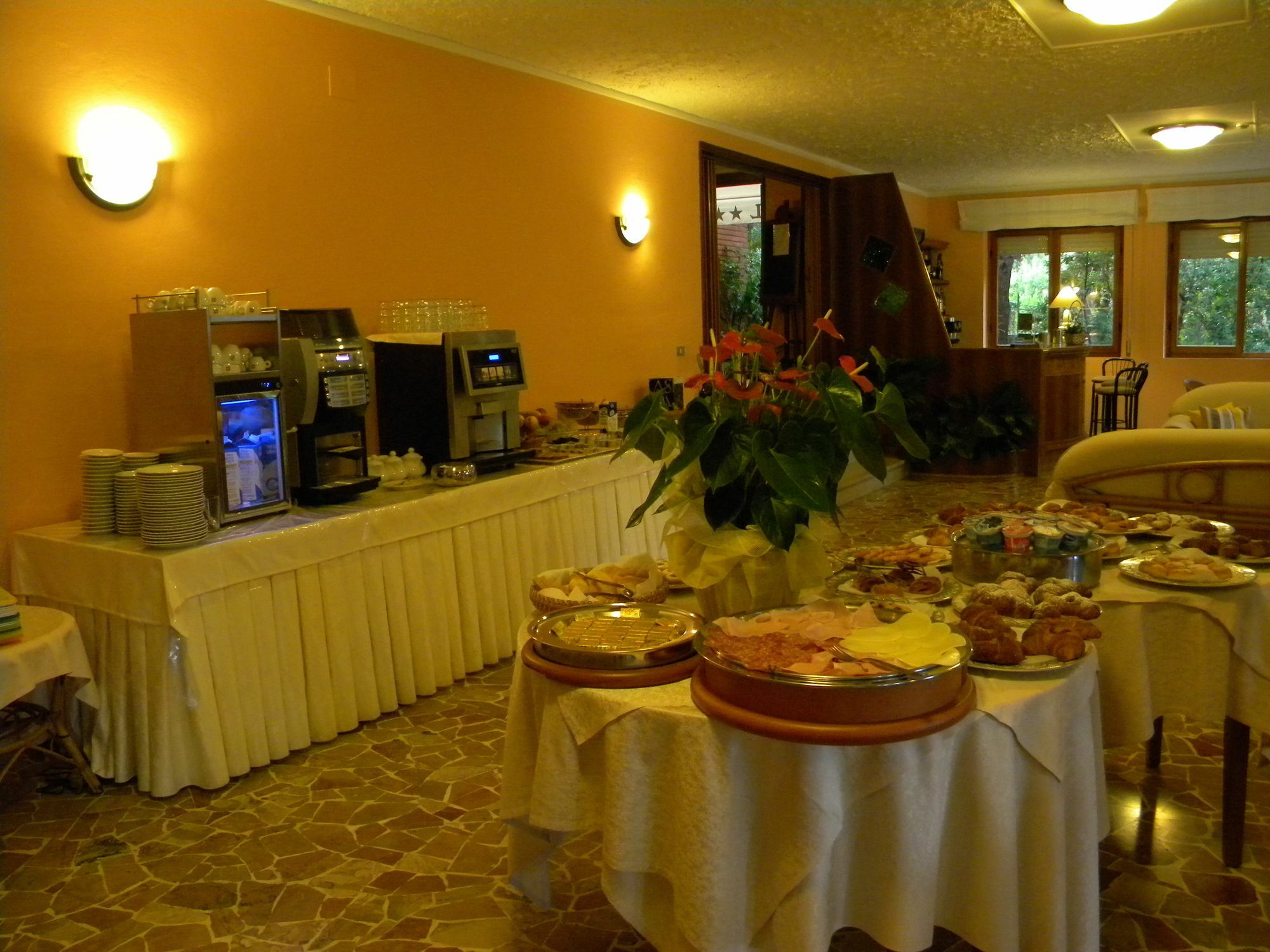 Hotel La Rosa Del Tirreno Livorno Exteriör bild